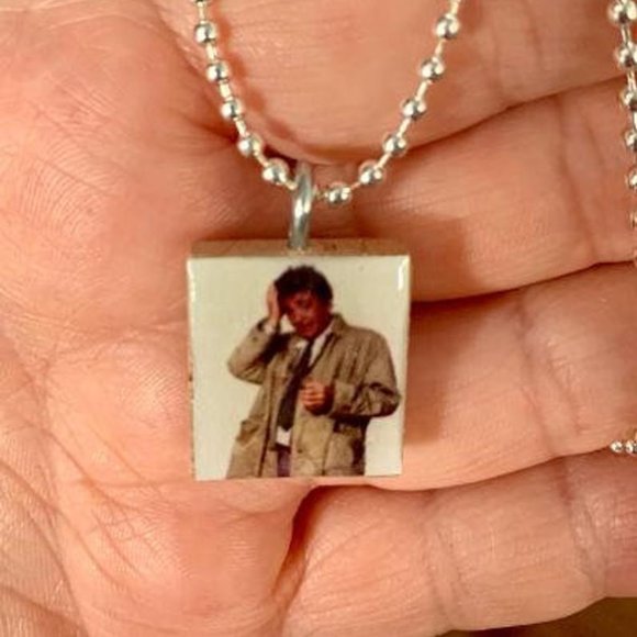 Columbo Scrabble Tile Necklace - Picture 1 of 2